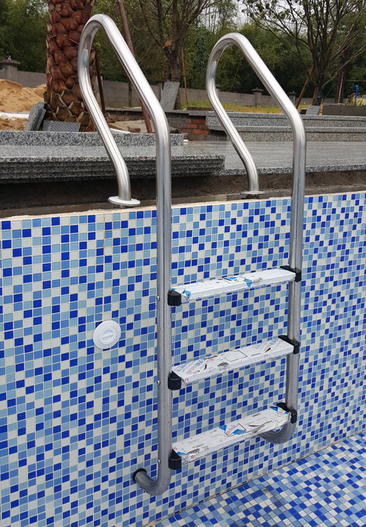 龙门沙迳私家泳池扶梯